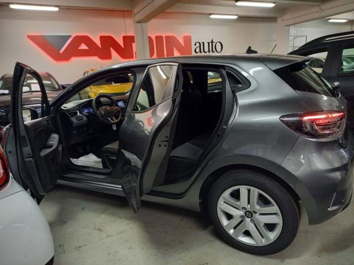 Renault Clio 1.0 eco-g Evolution 100cv (7)