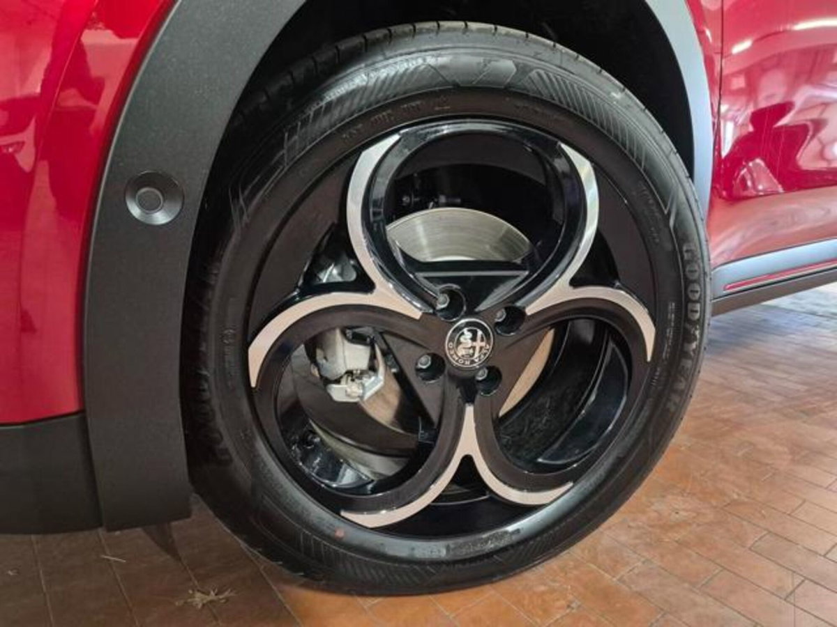 Alfa Romeo Junior 1.2 ibrida Speciale 145cv edct6 (10)