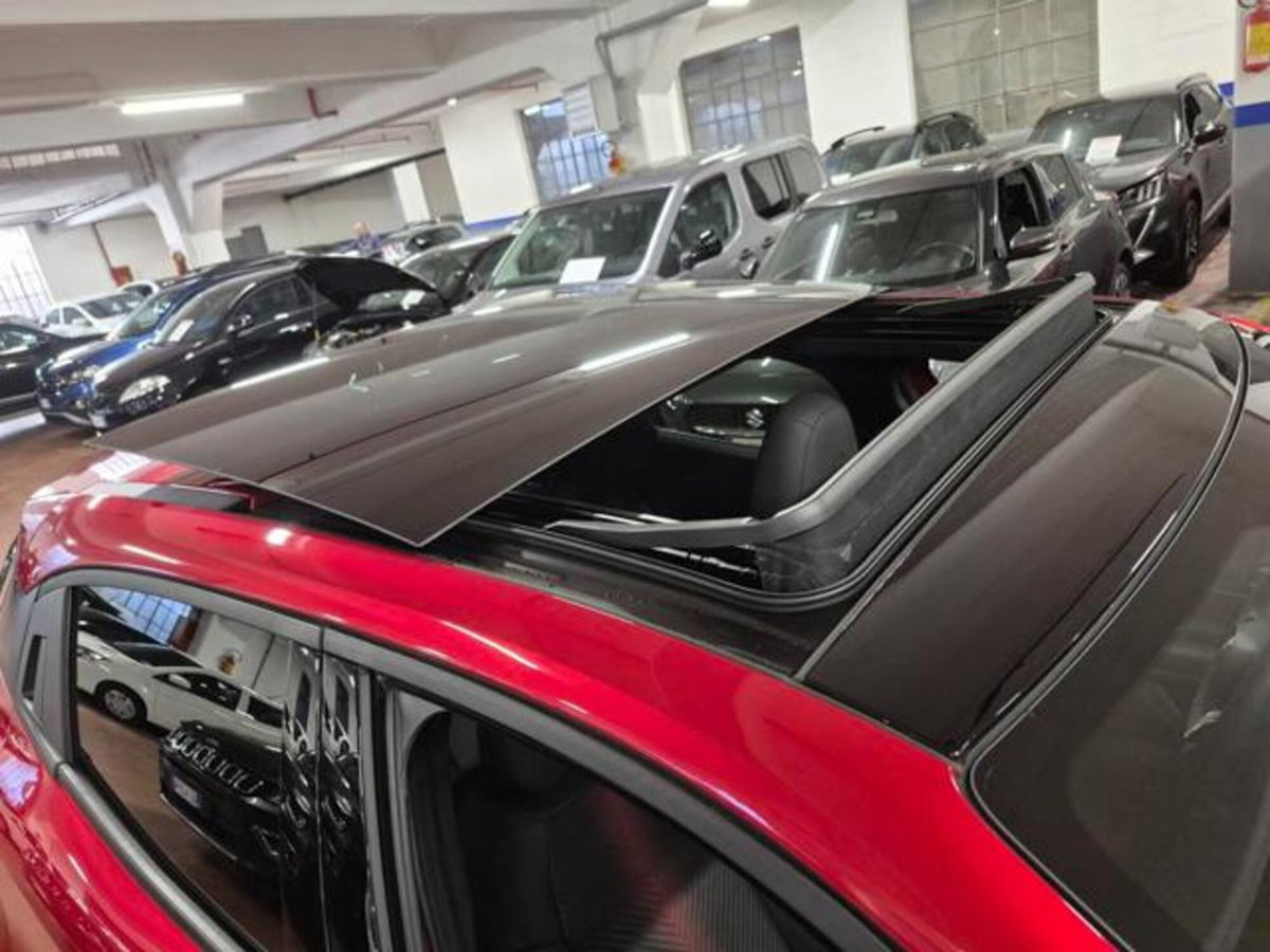 Alfa Romeo Junior 1.2 ibrida Speciale 145cv edct6 (11)