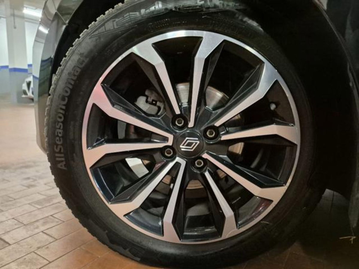 Renault Clio TCe 90 CV 5 porte Techno (12)