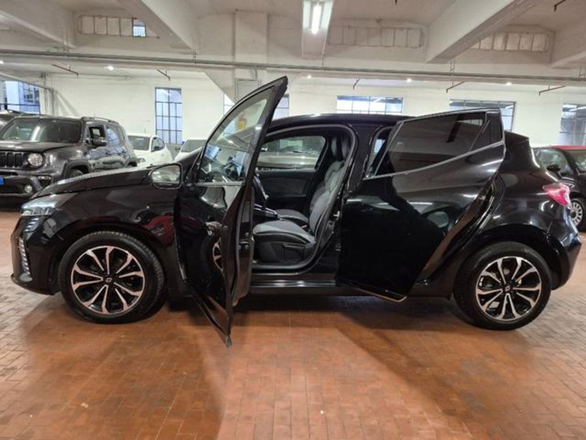Renault Clio TCe 90 CV 5 porte Techno (7)