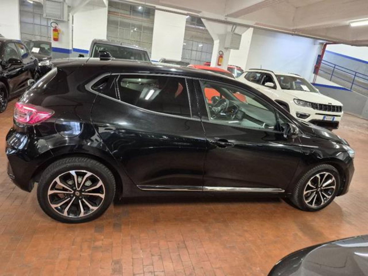 Renault Clio TCe 90 CV 5 porte Techno (8)