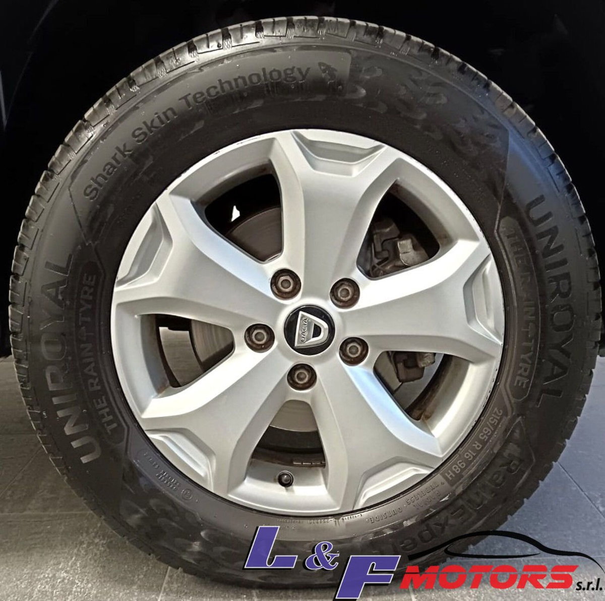 Dacia Duster 1.5 dCi 110CV 4x2 Ambiance (14)