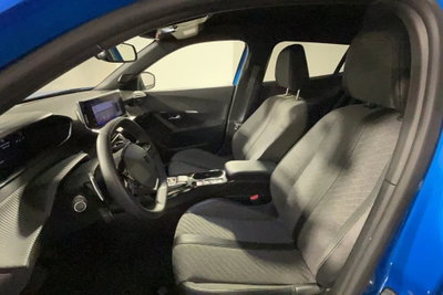 Peugeot 2008 BlueHDi 130 S&S EAT8 Allure Pack (8)