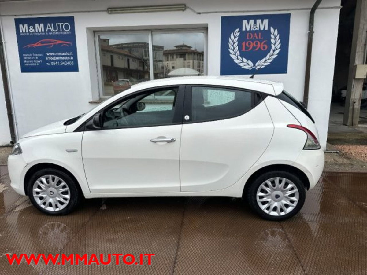 Lancia Ypsilon 1.2 69 CV 5 porte GPL Ecochic Silver