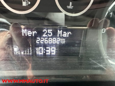 Lancia Ypsilon 1.2 69 CV 5 porte GPL Ecochic Silver (15)