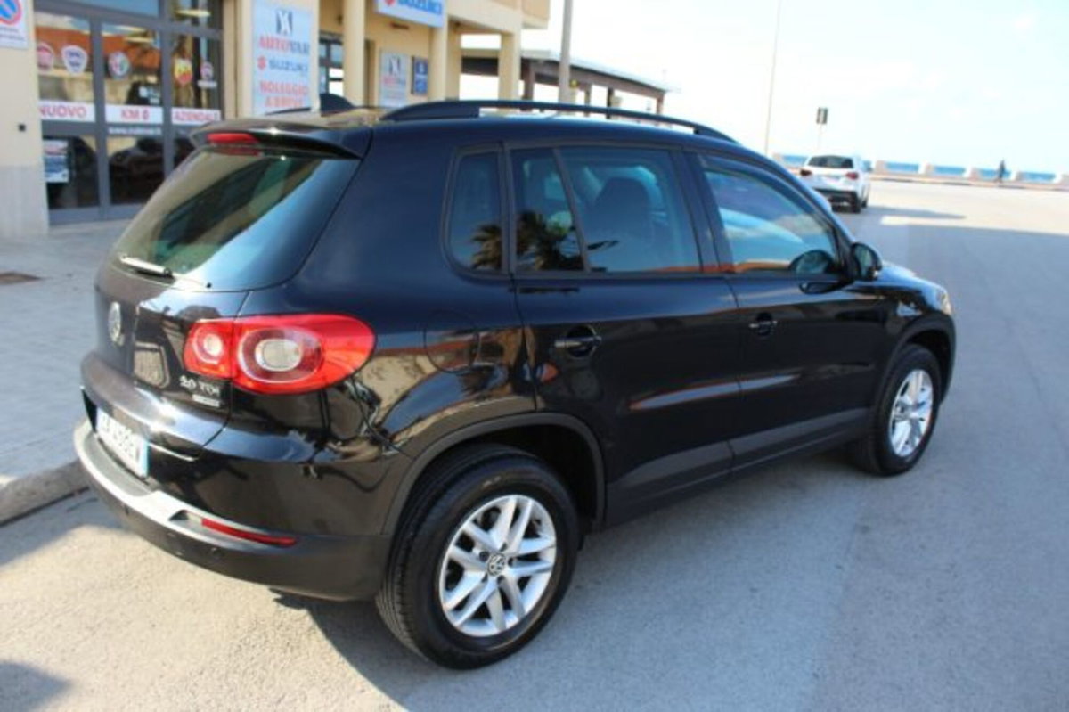 Volkswagen Tiguan 2.0 TDI DPF Trend & Fun BlueMotion Tech. (2)