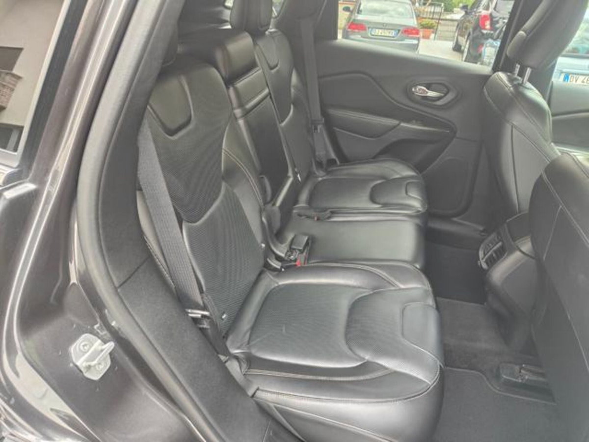 Jeep Cherokee 2.2 Mjt II 4WD Active Drive I Limited (17)