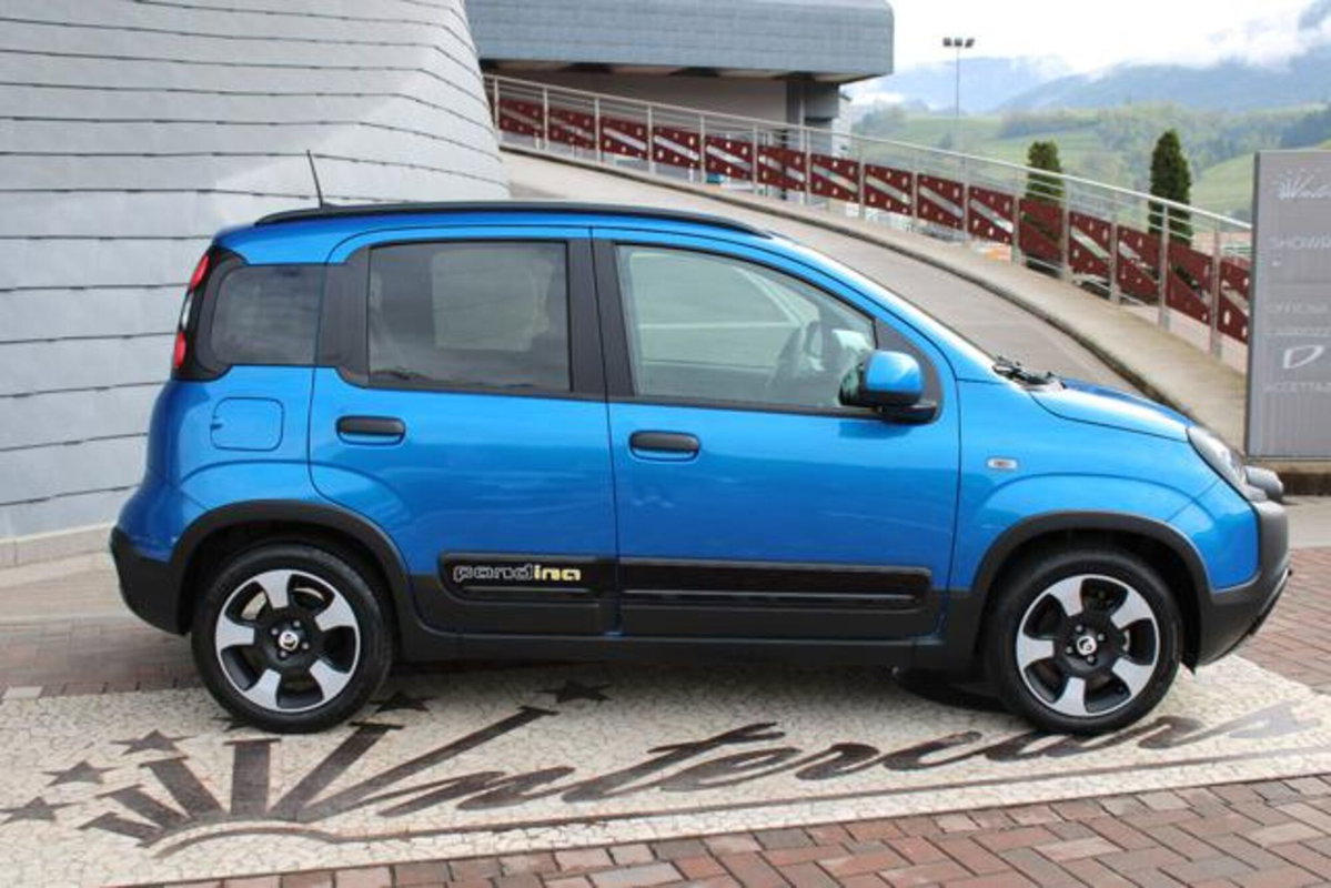 Fiat Panda 1.0 firefly hybrid s&s 70cv (4)
