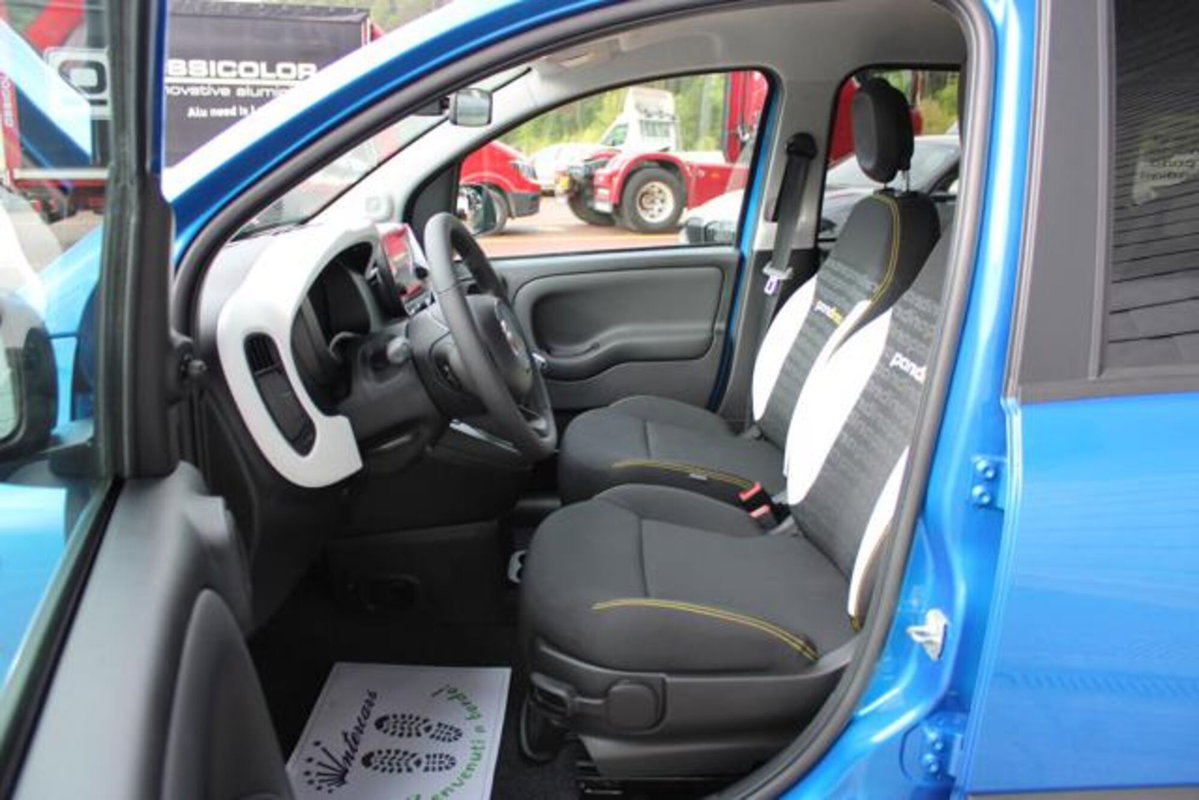 Fiat Panda 1.0 firefly hybrid s&s 70cv (7)