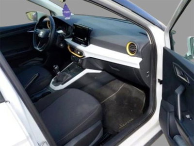 SEAT Arona 1.0 TGI Style (5)