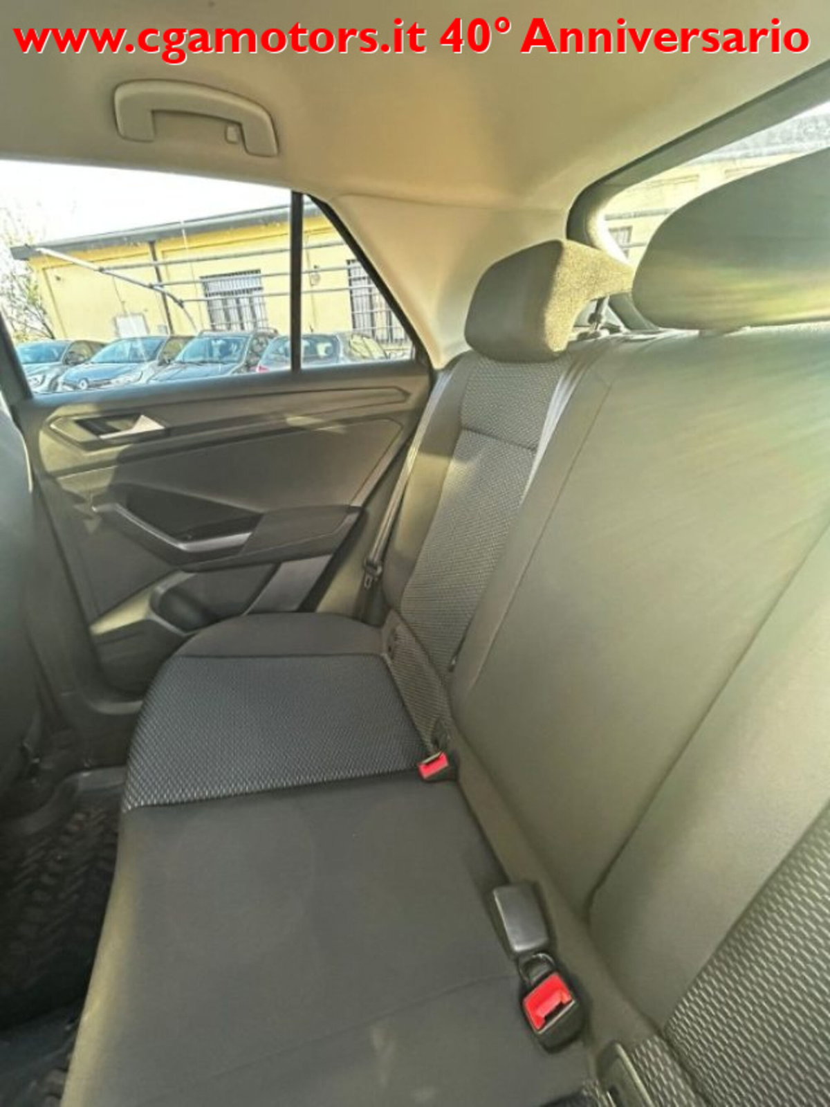 Volkswagen T-Roc 1.6 TDI SCR Style BlueMotion Technology (10)