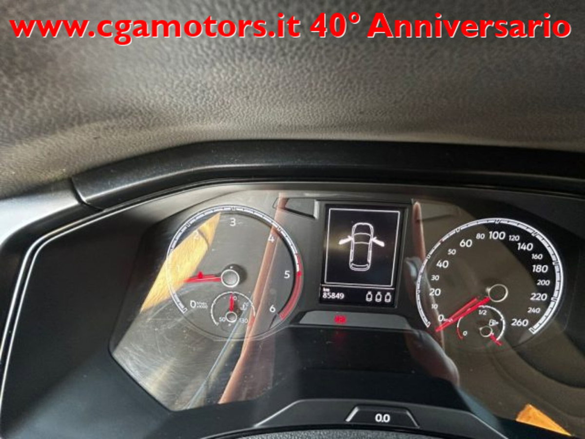 Volkswagen T-Roc 1.6 TDI SCR Style BlueMotion Technology (8)