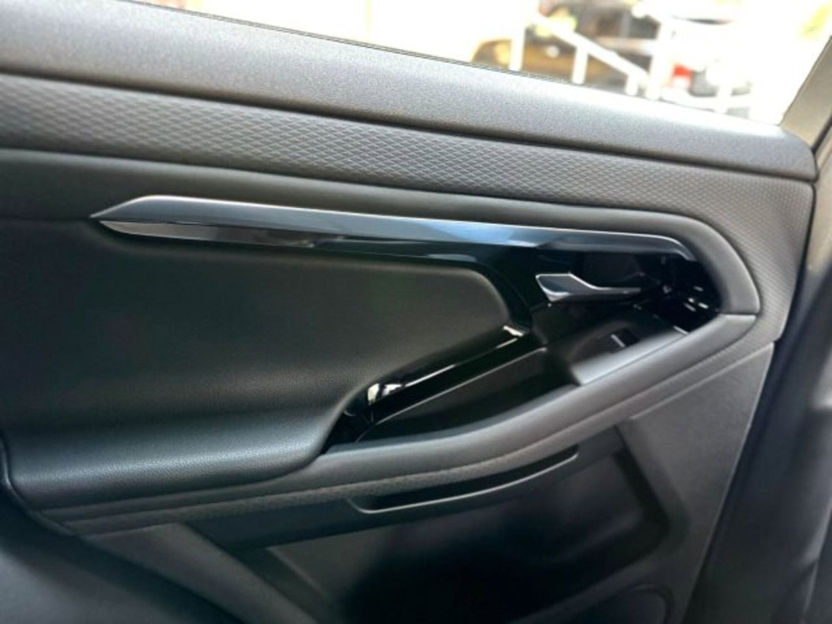 Land Rover Range Rover Evoque 1.5 I3 PHEV 300 CV AWD Auto (14)