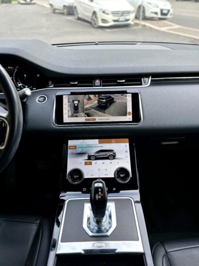 Land Rover Range Rover Evoque 1.5 I3 PHEV 300 CV AWD Auto (15)