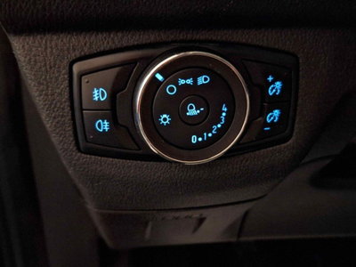 Ford Tourneo Courier 1.5 TDCI 75 CV Plus (14)
