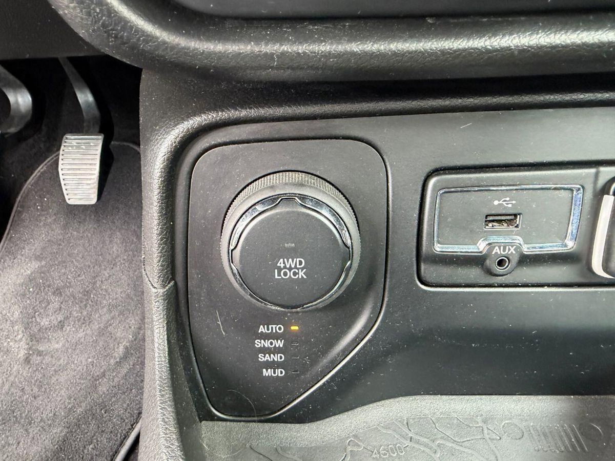 Jeep Renegade 2.0 Mjt 140CV 4WD Active Drive Longitude (15)