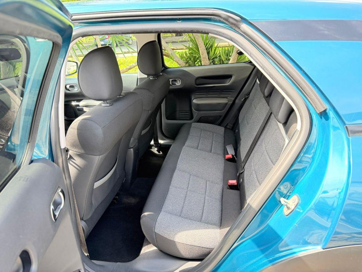 Citroen C4 Cactus PureTech 110 S&S Shine (10)