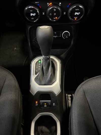 Jeep Renegade 1.6 Mjt DDCT 120 CV Limited (16)