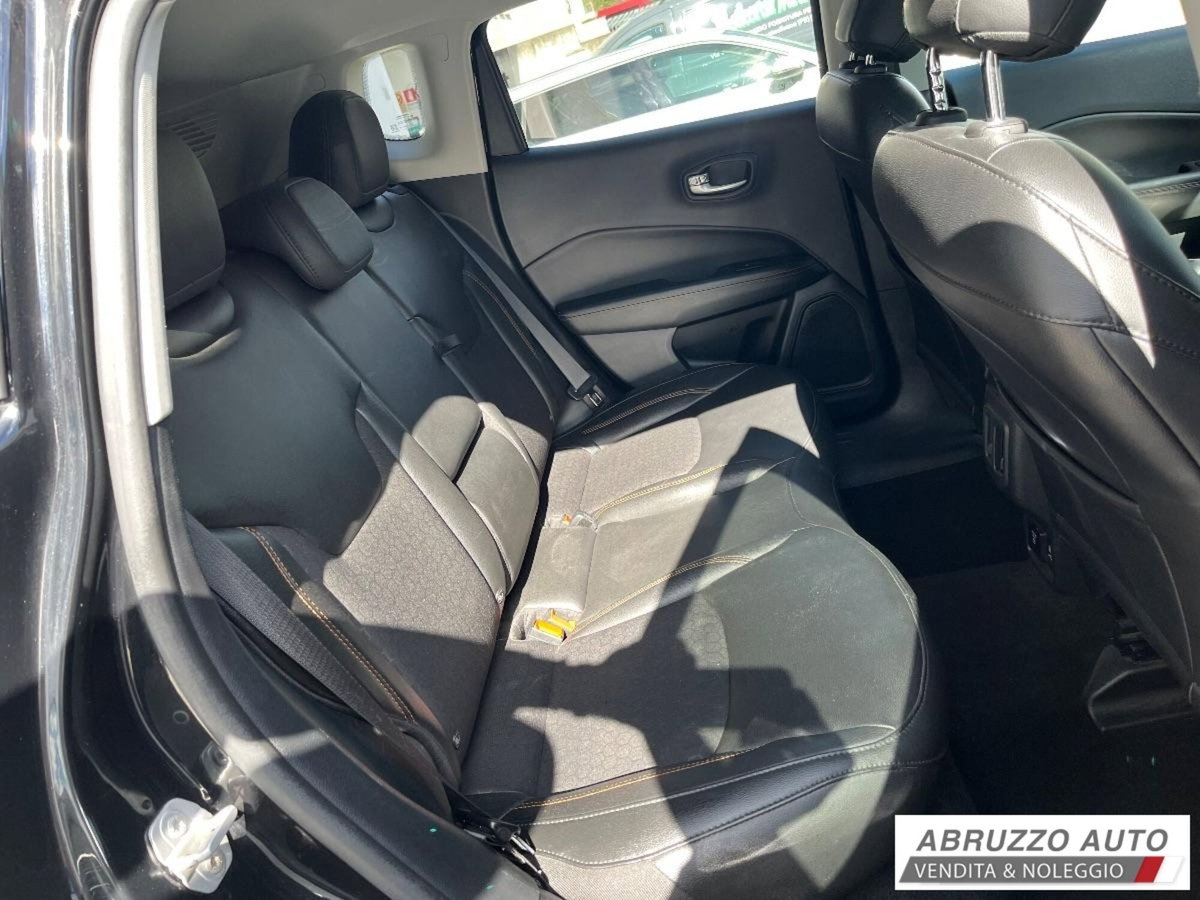 Jeep Compass 2.0 Multijet II aut. 4WD Limited (14)