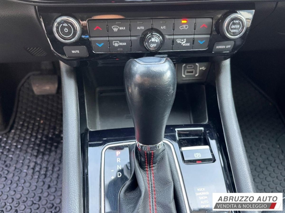 Jeep Compass 1.3 T4 240CV PHEV AT6 4xe Upland (13)