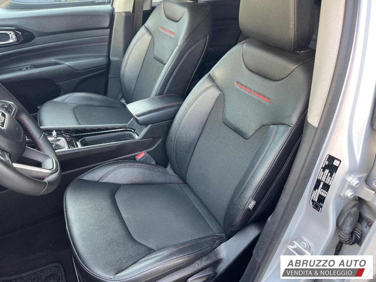 Jeep Compass 1.3 T4 240CV PHEV AT6 4xe Upland (9)