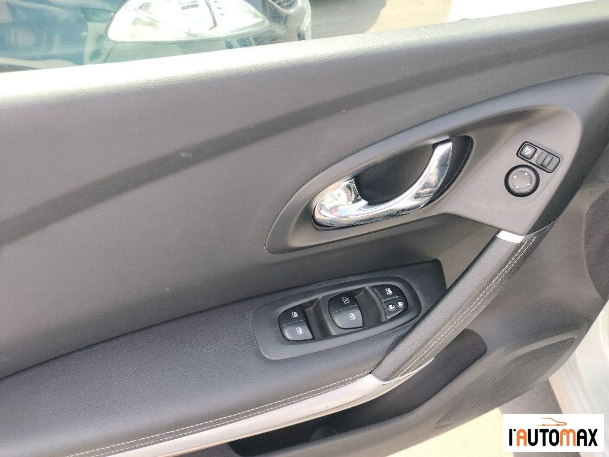 Renault Kadjar 8V 110CV Energy Hypnotic (9)