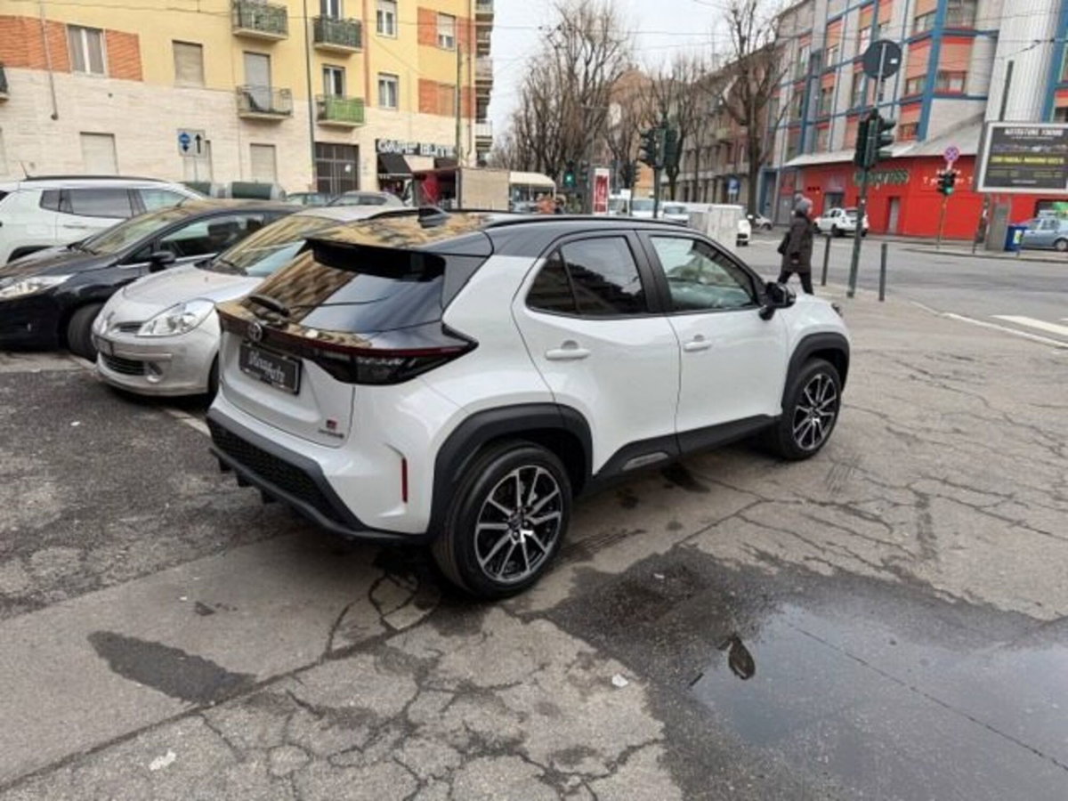 Toyota Yaris Cross 1.5h GR Sport Black Sky fwd 116cv e-cvt (5)