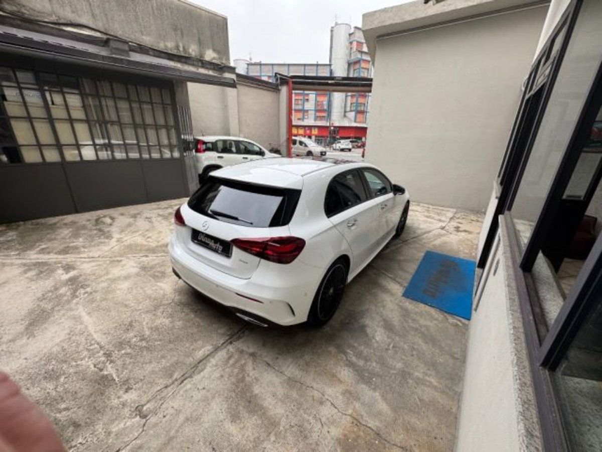 Mercedes-Benz Classe A Sedan 180 d AMG Line Premium Plus auto (4)