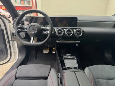 Mercedes-Benz Classe A Sedan 180 d AMG Line Premium Plus auto (6)