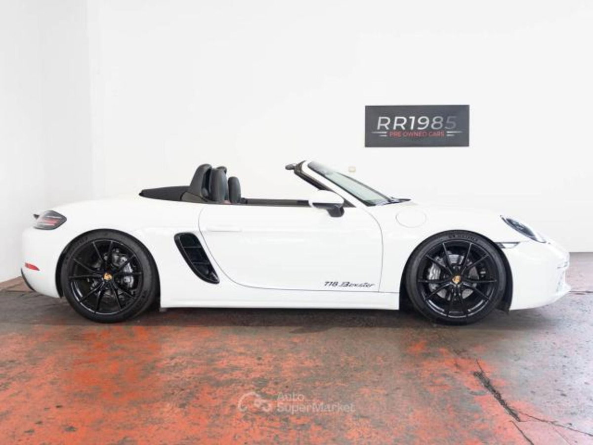 Porsche 718 Boxster  Boxster 2.0 T (7)