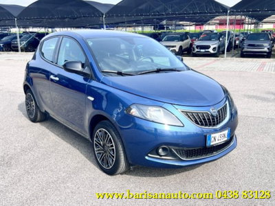 Lancia Ypsilon 1.0 FireFly 5 porte S&S Hybrid Gold Plus (2)