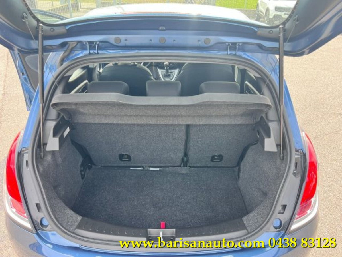 Lancia Ypsilon 1.0 FireFly 5 porte S&S Hybrid Gold Plus (8)