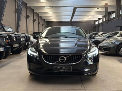 Volvo V40 D2 Geartronic Business Plus (2)