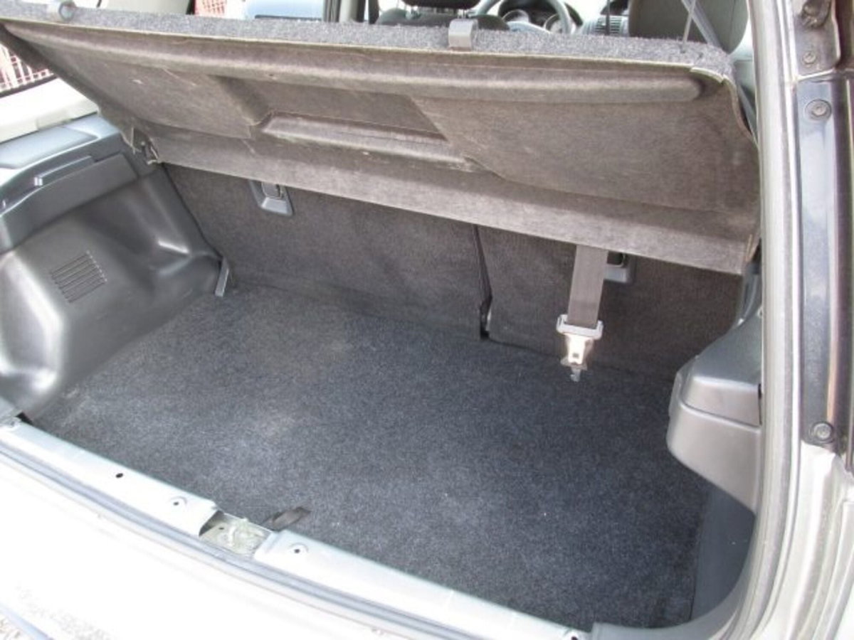 Suzuki Ignis 1.3 DDiS 16V cat Deluxe (13)