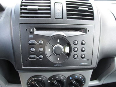Suzuki Ignis 1.3 DDiS 16V cat Deluxe (19)
