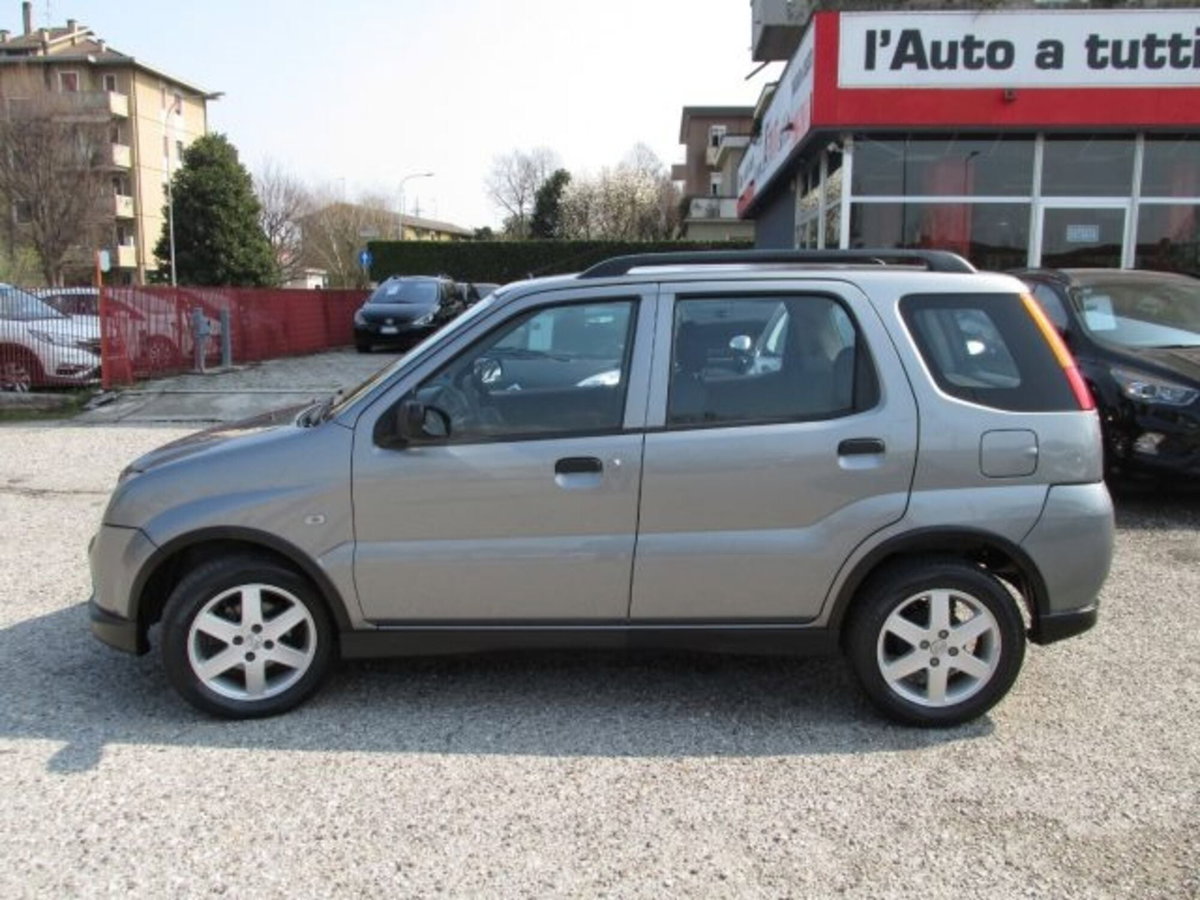 Suzuki Ignis 1.3 DDiS 16V cat Deluxe (2)