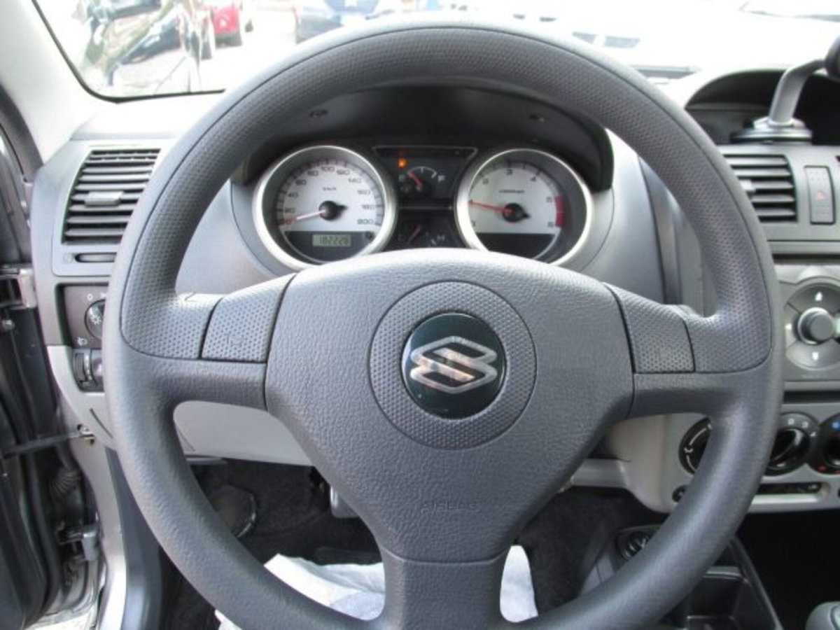 Suzuki Ignis 1.3 DDiS 16V cat Deluxe (5)