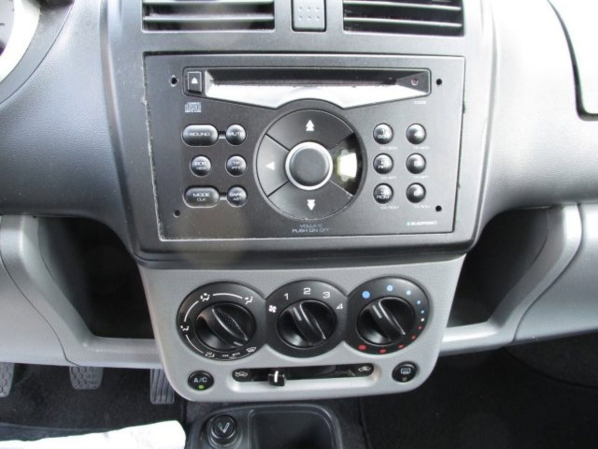 Suzuki Ignis 1.3 DDiS 16V cat Deluxe (8)
