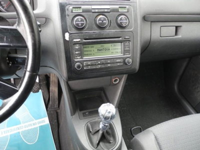 Volkswagen Touran 1.9 TDI 105CV DPF (7)