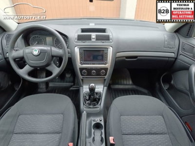 Skoda Octavia Station Wagon 1.6 TDI CR F.AP. Wagon Active (11)