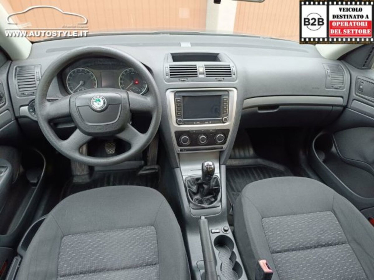 Skoda Octavia Station Wagon 1.6 TDI CR F.AP. 4x4 Wagon Ambition (2)