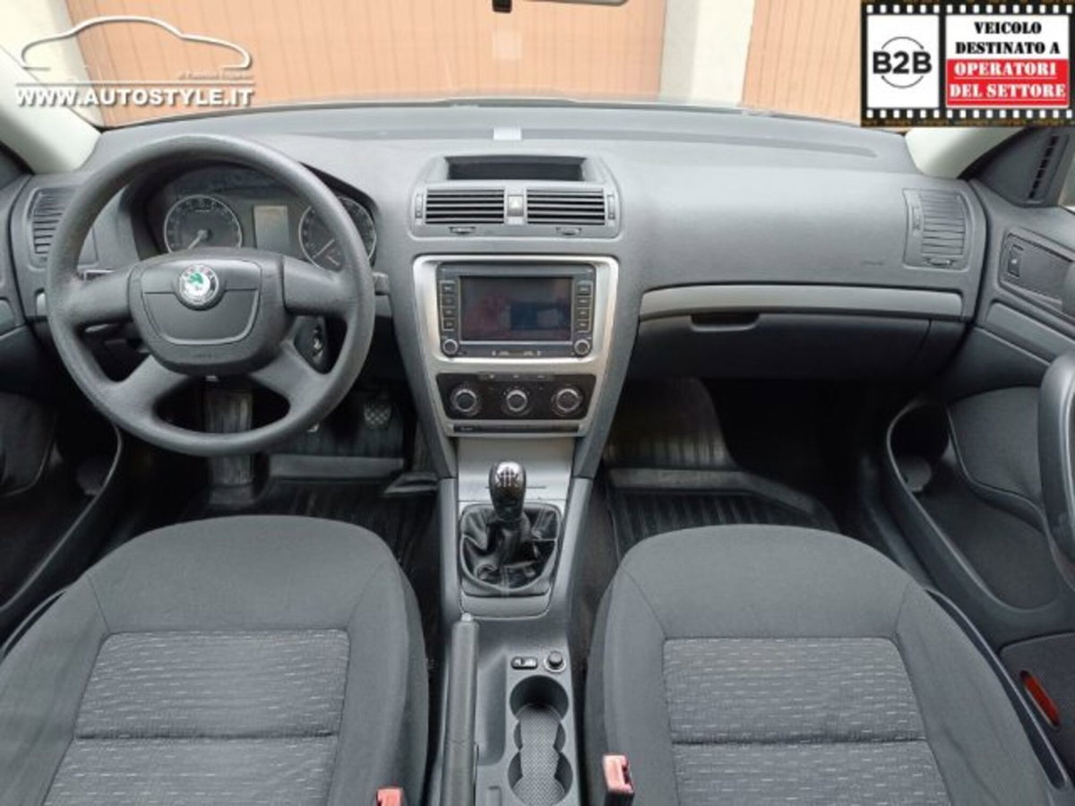 Skoda Octavia Station Wagon 1.6 TDI CR F.AP. 4x4 Wagon Ambition (11)
