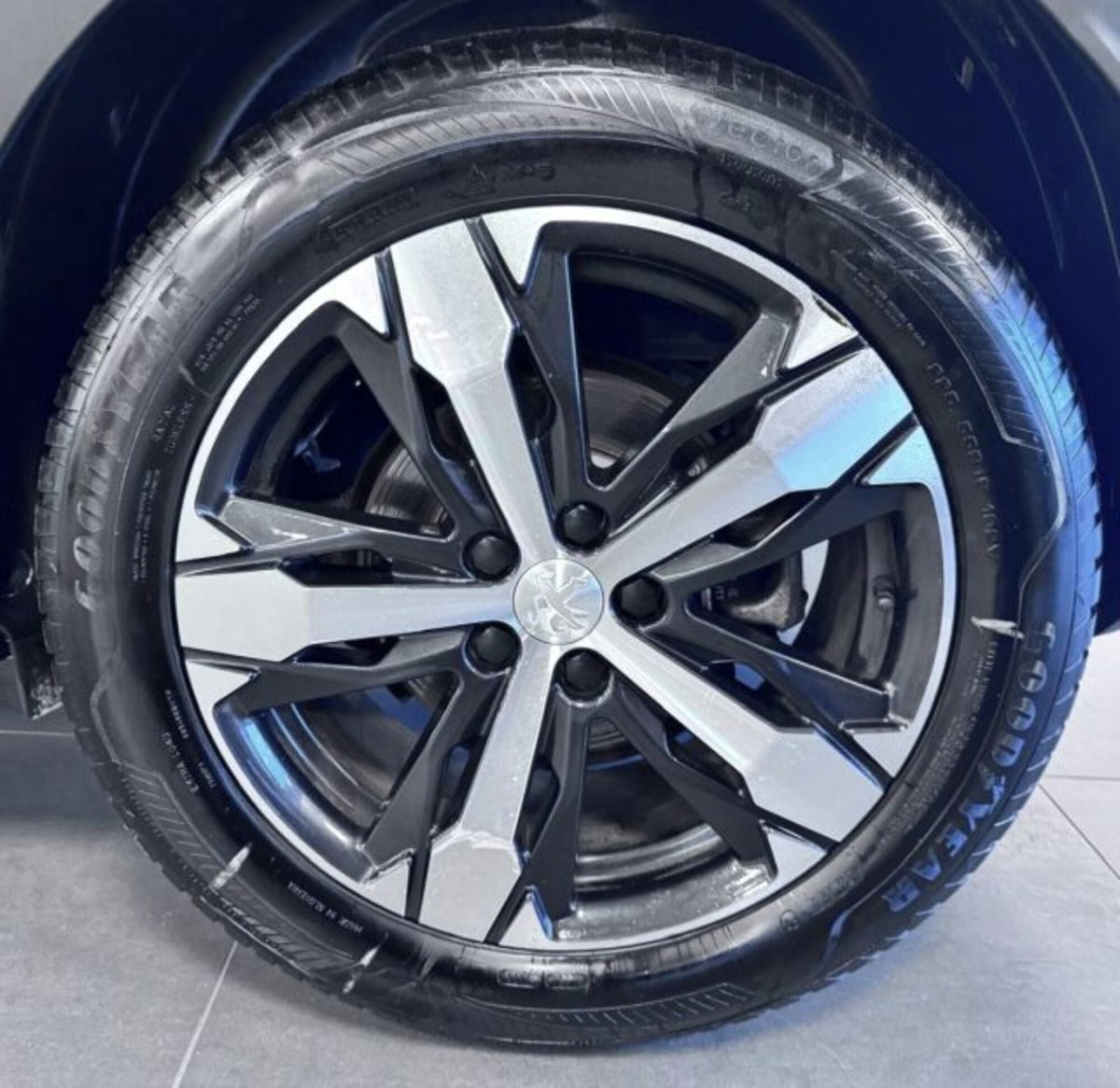 Peugeot 3008 BlueHDi 130 S&S EAT8 Allure Pack (13)