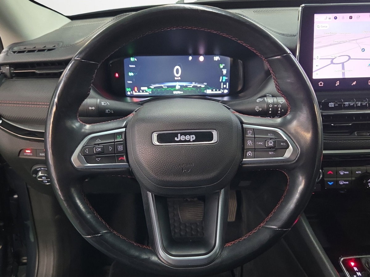 Jeep Compass 1.3 T4 240CV PHEV AT6 4xe Trailhawk (11)