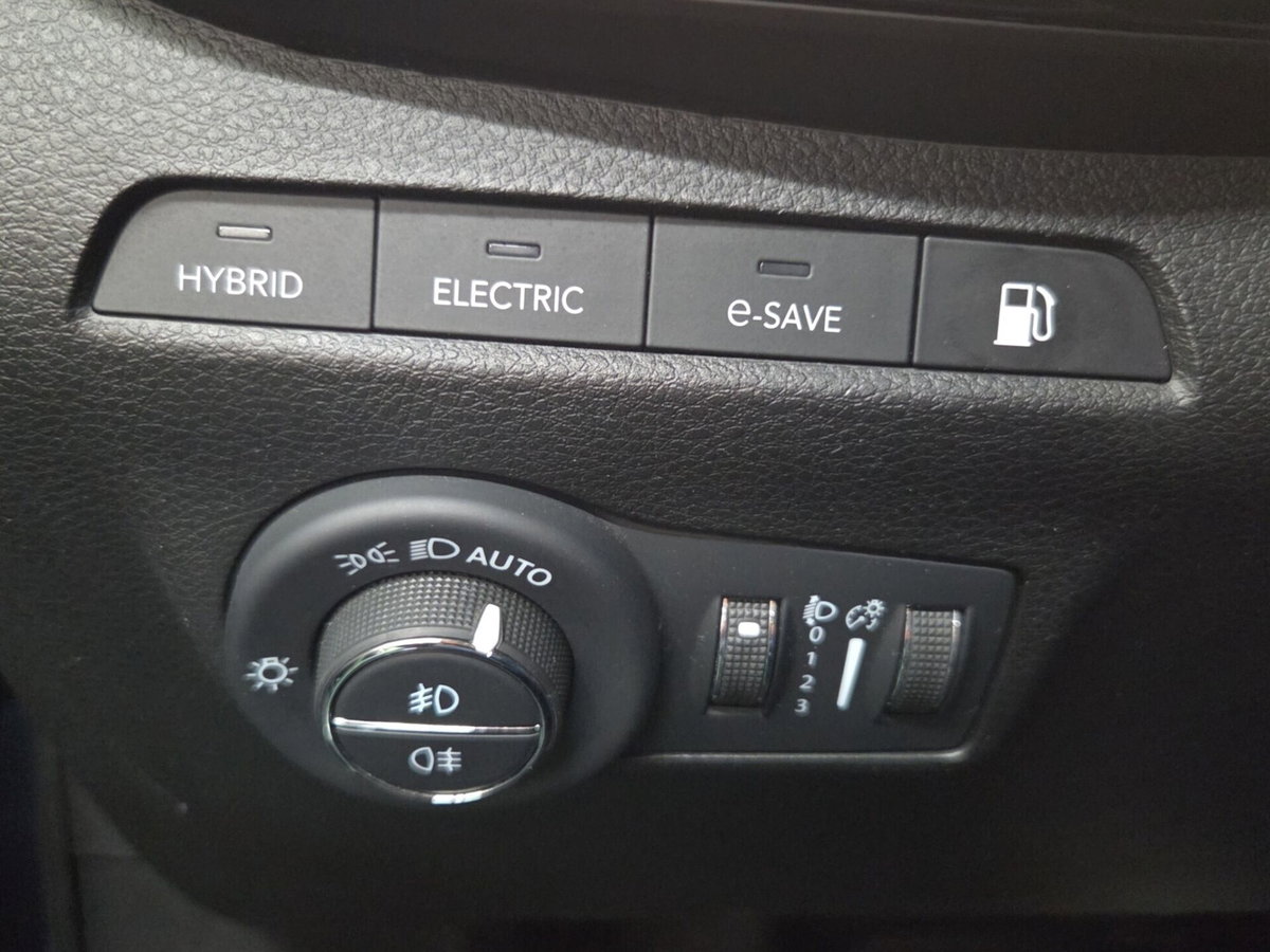 Jeep Compass 1.3 T4 240CV PHEV AT6 4xe Trailhawk (13)