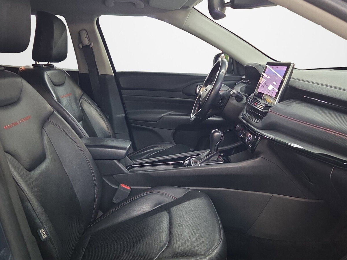 Jeep Compass 1.3 T4 240CV PHEV AT6 4xe Trailhawk (19)