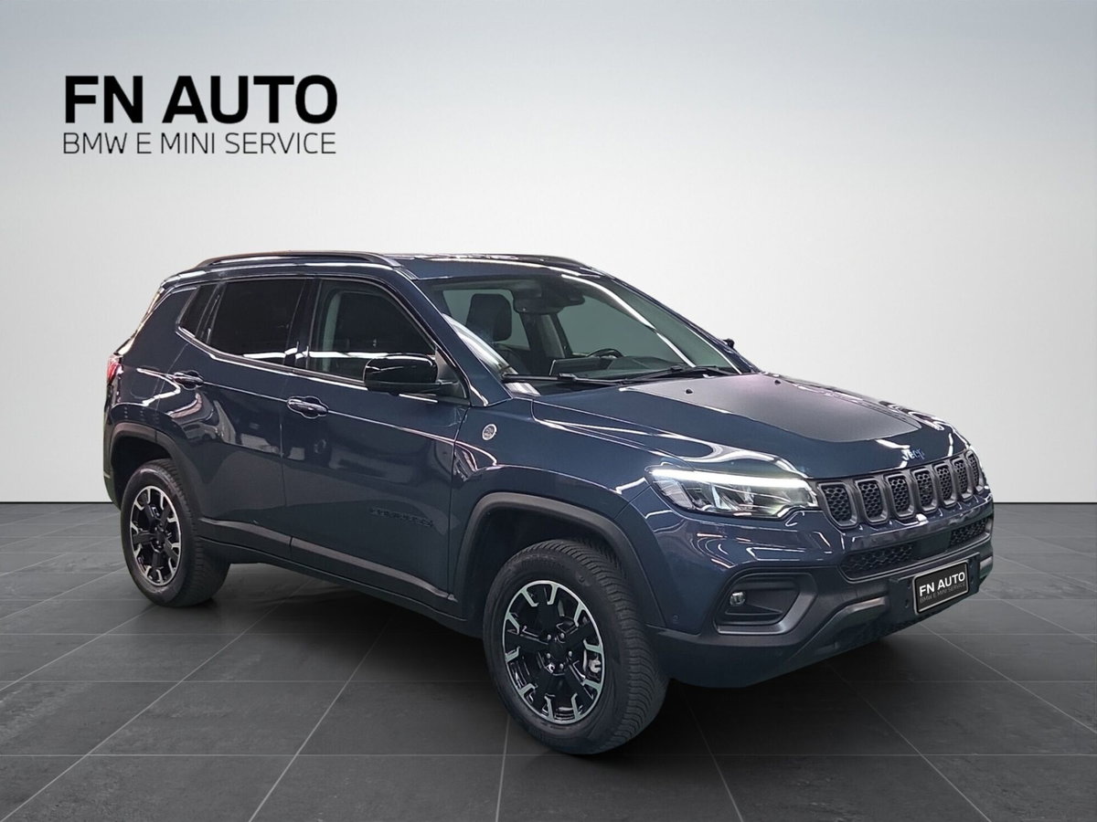 Jeep Compass 1.3 T4 240CV PHEV AT6 4xe Trailhawk (8)