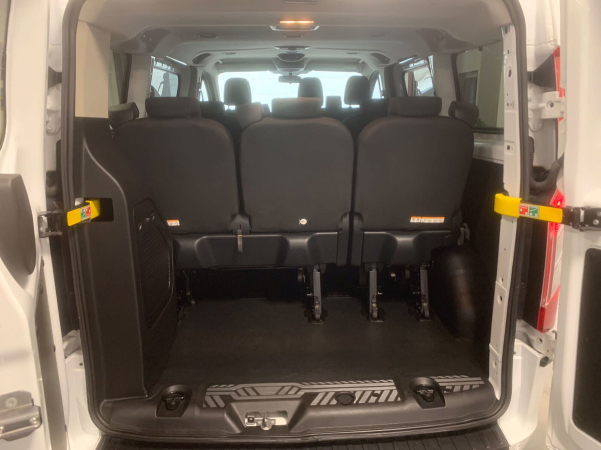 Ford Transit Furgone 2.0 PC Bus 9 posti (9)