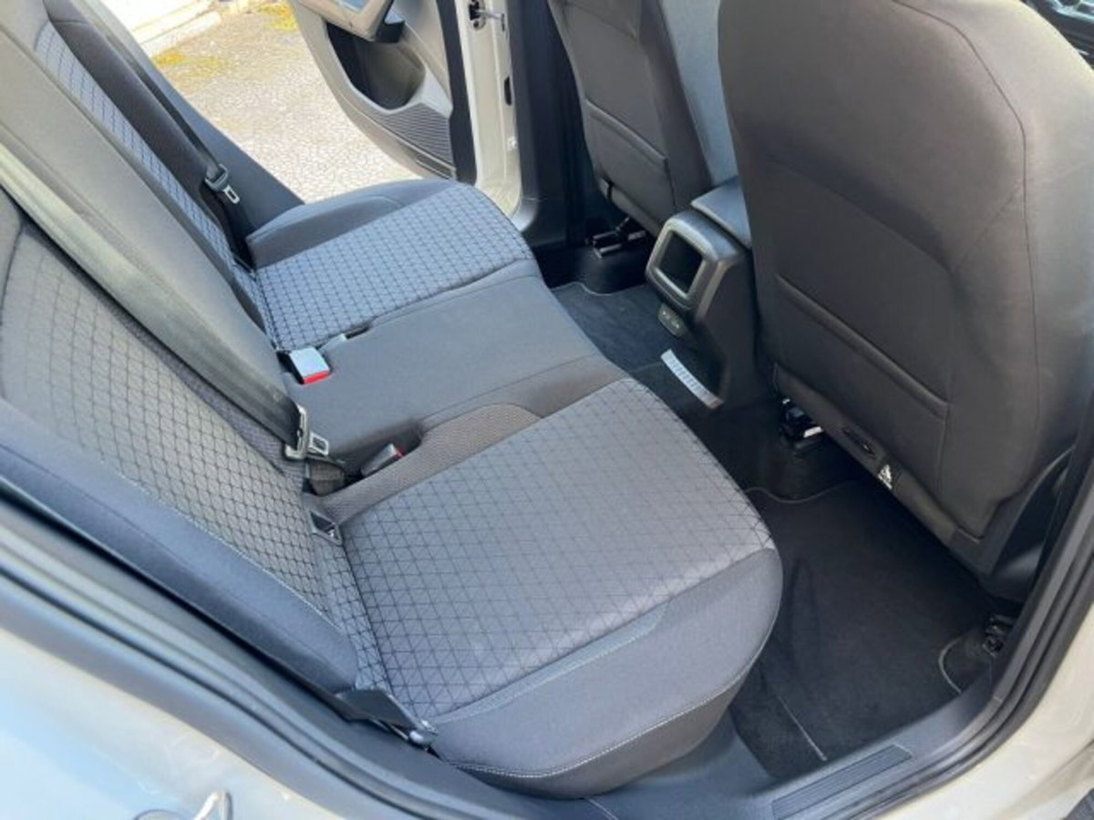 Volkswagen T-Cross 1.0 TSI 110 CV DSG Sport (16)